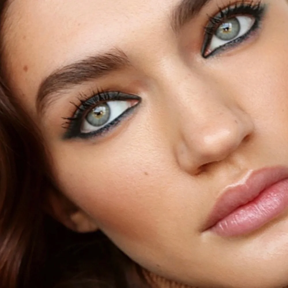 O!Mega x Three Powder X-TRA LARGE Blush-Bronze-Highlight Tantalize Glo Palette - Picture 15 of 16